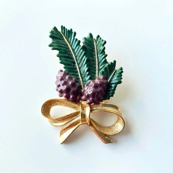 SOLD!!! Vintage La Scala Pine cone and tree boughs brooch for winter. - Picture 3 of 5